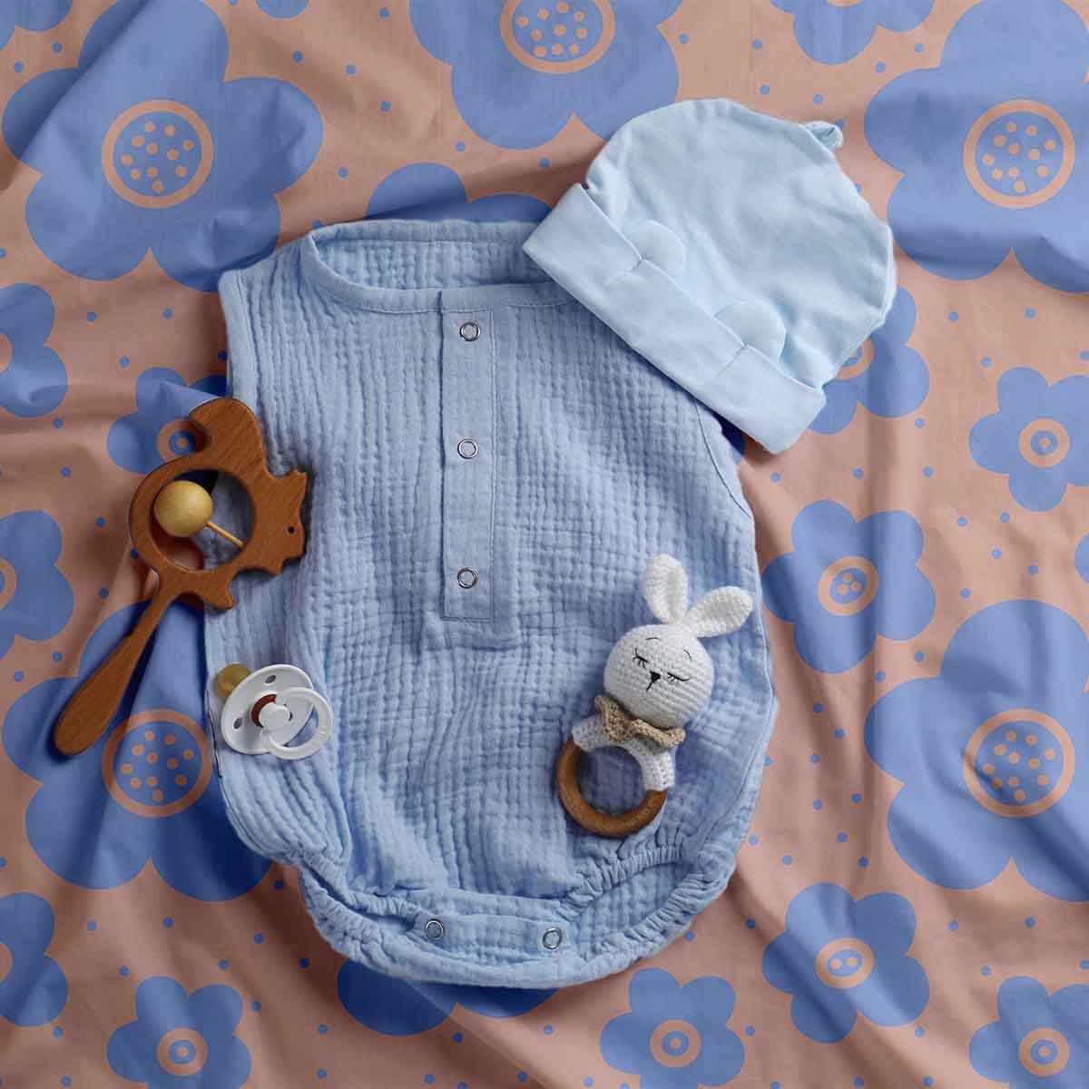 Housse à motifs pour couverture lestée enfant, imprimé Champ mauve, sur un lit d'enfant