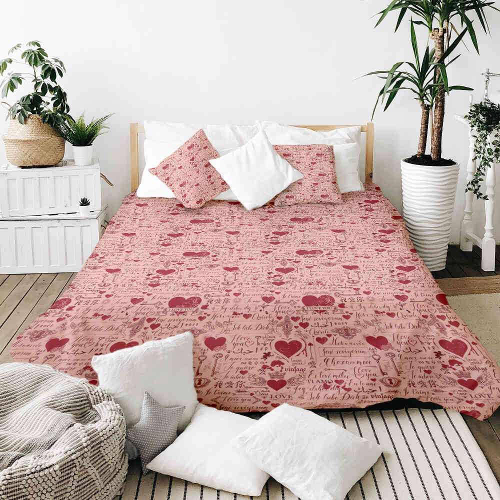 Housse à motifs pour couverture lestée, motif Lettre d amour, sur un lit