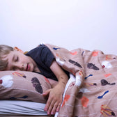 Couverture lestée Gravity® Kids à motifs, coloris Papillons, vue 2 #Couleur_Papillons (coton)