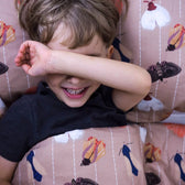 Couverture lestée Gravity® Kids à motifs, coloris Papillons, vue 3 #Couleur_Papillons (coton)