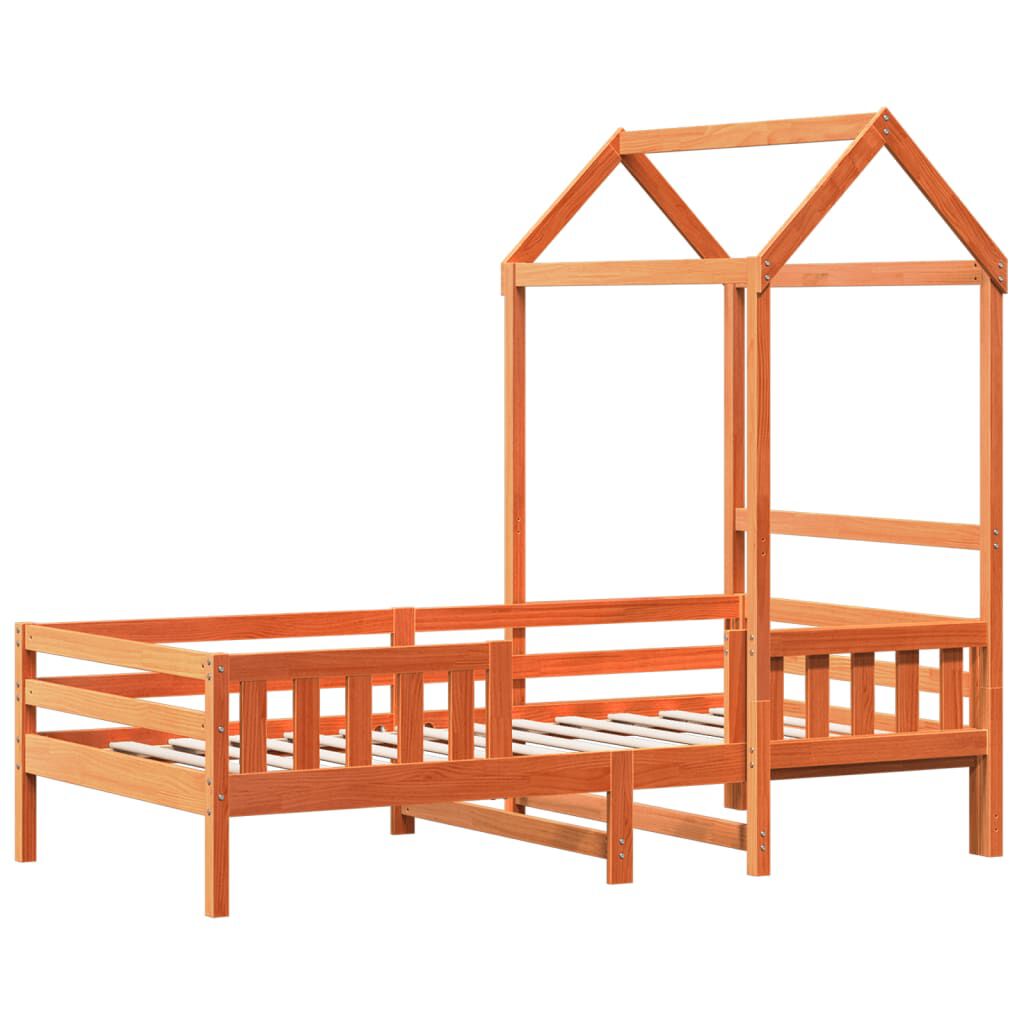 Lit cabane avec toit