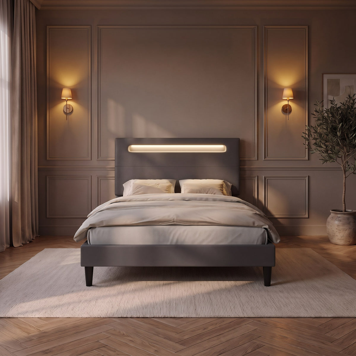 Sommier en similicuir avec bandes LED gris, ambiance du soir avec la rainure lumineuse allumée #Couleur_Gris