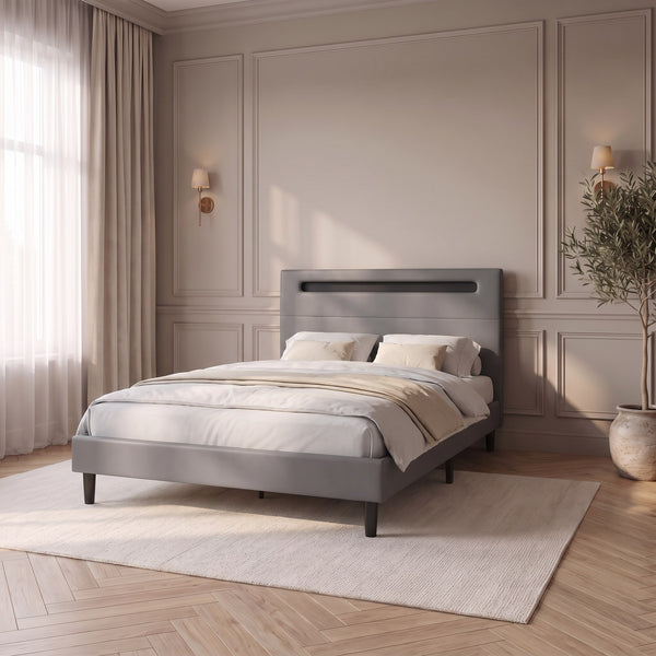 Sommier en similicuir avec bandes LED gris, vue de trois quarts dans une chambre #Couleur_Gris